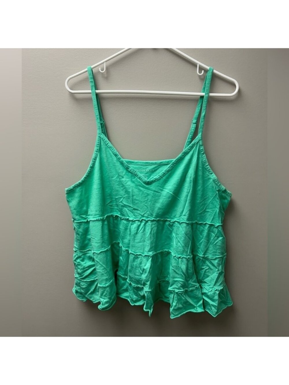 American Eagle Green V‎ Neck Tank Top